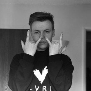 Meet your Posher, Cole